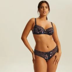 Boxer Noir Gold LUCCIA TWIST -Soutiens-gorge Boutique BL07609 9N5 WEB 3 833ac39d 96f6 4a58 aa40 4ab572882328